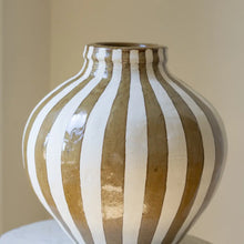 Load image into Gallery viewer, Camel stripe vase