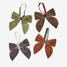 Load image into Gallery viewer, set of 4 velvet bows
