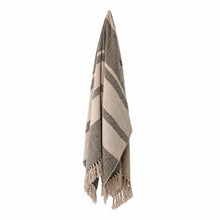 Load image into Gallery viewer, Recycled Cotton Fidan Throw
